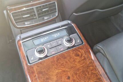 Audi A8 137.000 km 22.500 &euro; Viersen 41751