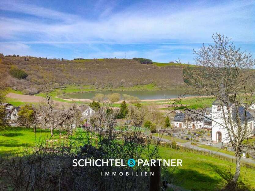 Grundstück zu verkaufen in Meerfeld 75.000 € 2130 m²