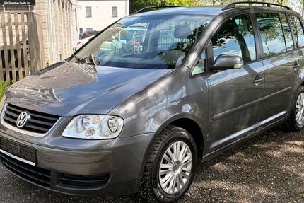 VW Touran 176.000 km 3.750 &euro; Köln 51107