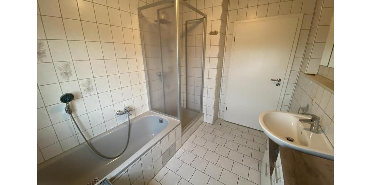 Etagenwohnung Bad Neustadt an der Saale - 3.5 Zimmer, 80 m&sup2;, 725&euro; | Angebot:25931451