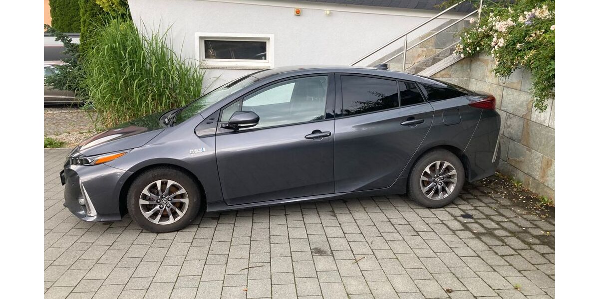 Toyota Prius 127.568 km 17.500 &euro; Breitenbrunn 08359