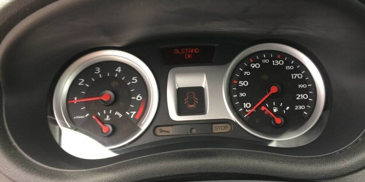Renault Clio Authentique,Tüv 08/27! 243.000 km 1.950 &euro; Himmelkron 95502