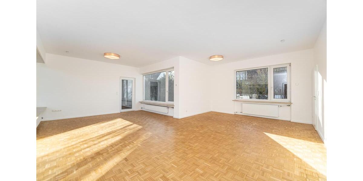 Einfamilienhaus Grünwald - 6 Zimmer, 210 m&sup2;, 4.200&euro; | Angebot:24571196