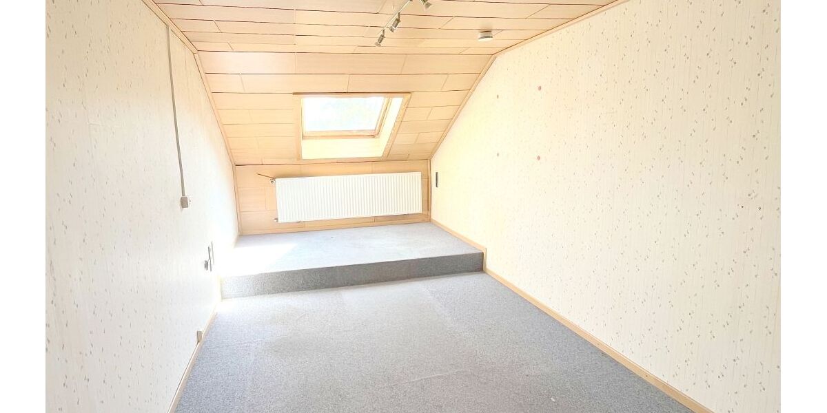 **RESERVIERT** Ein- bis Zweifamilienhaus mit viel Platz in Darmstadt-WaldkolonieWeststadt - Einfamilienhaus Darmstadt Darmstadt/Viertel | Angebot:27196846
