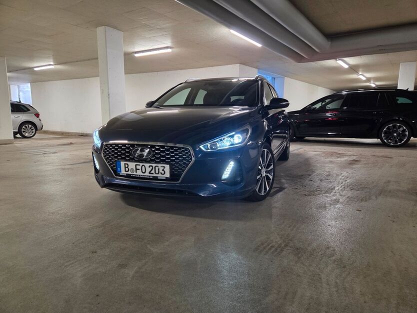 Hyundai i30 88.479 km 15.000 € Berlin 13187