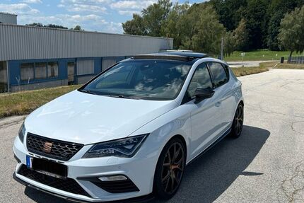 Seat Leon 84.790 km 22.400 &euro; Hohenau 94545