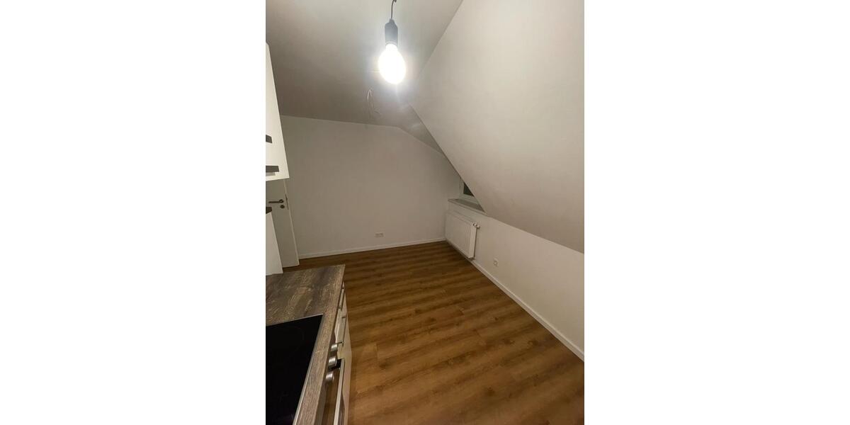 Dachgeschoßwohnung Heringen (Werra) - 2 Zimmer, 46 m&sup2;, 400&euro; | Angebot:25613844