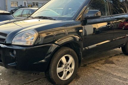 Hyundai TUCSON 119.000 km 4.999 &euro; Saarbrücken 66115