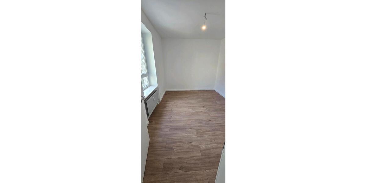 Etagenwohnung Landshut Landshut-West - 3 Zimmer, 75 m&sup2;, 1.150&euro; | Angebot:26674765