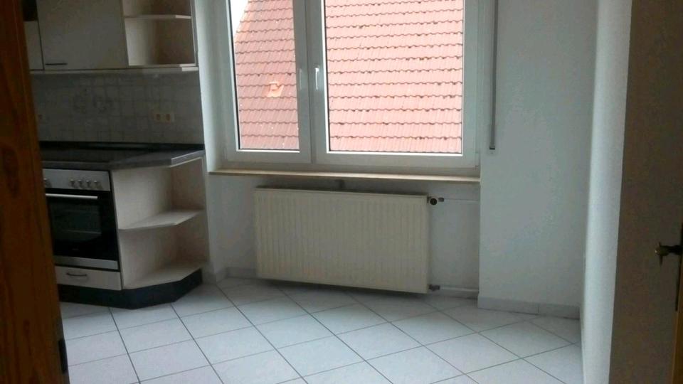 Etagenwohnung Prosselsheim - 4 Zimmer, 120 m&sup2;, 700&euro; | Angebot:26211442