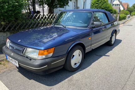 Saab 900