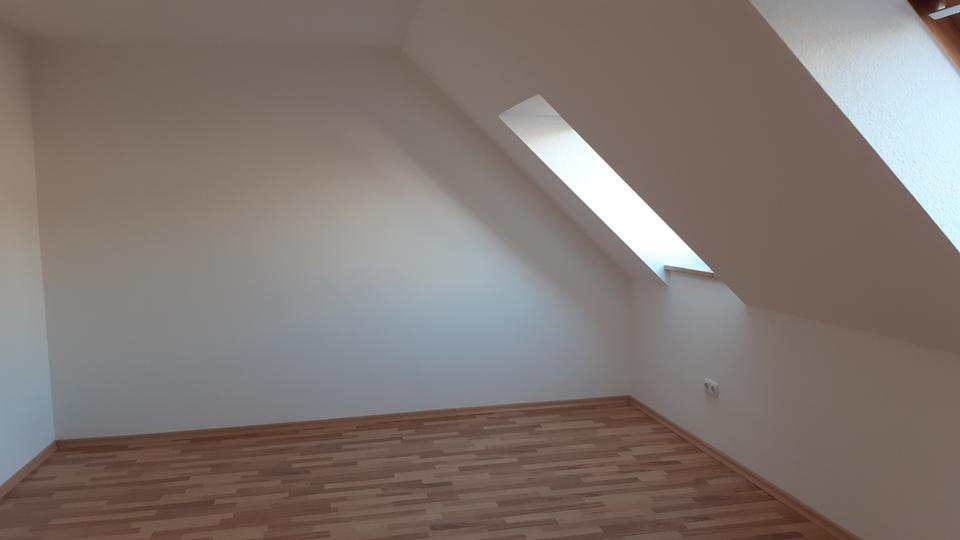 Dachgeschoßwohnung Aichach - 2.5 Zimmer, 67 m&sup2;, 320.000&euro; | Angebot:26762647
