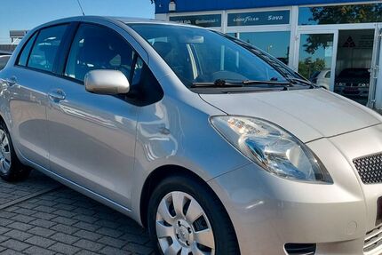 Toyota Yaris 127.896 km 3.499 € Leipzig 04328