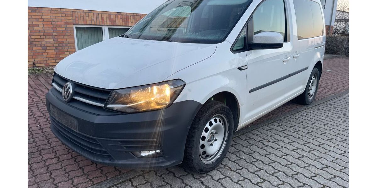 VW Caddy 353.126 km 7.999 &euro; Schönebeck/Elbe 39218
