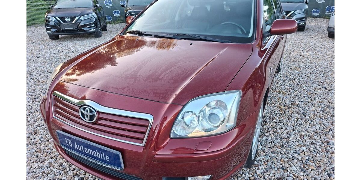 Toyota Avensis 243.000 km 3.777 &euro; Bitterfeld-Wolfen OT Wolfen 06766