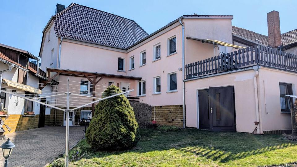 Einfamilienhaus Sondershausen - 8 Zimmer, 201 m&sup2;, 1.200&euro; | Angebot:26147519