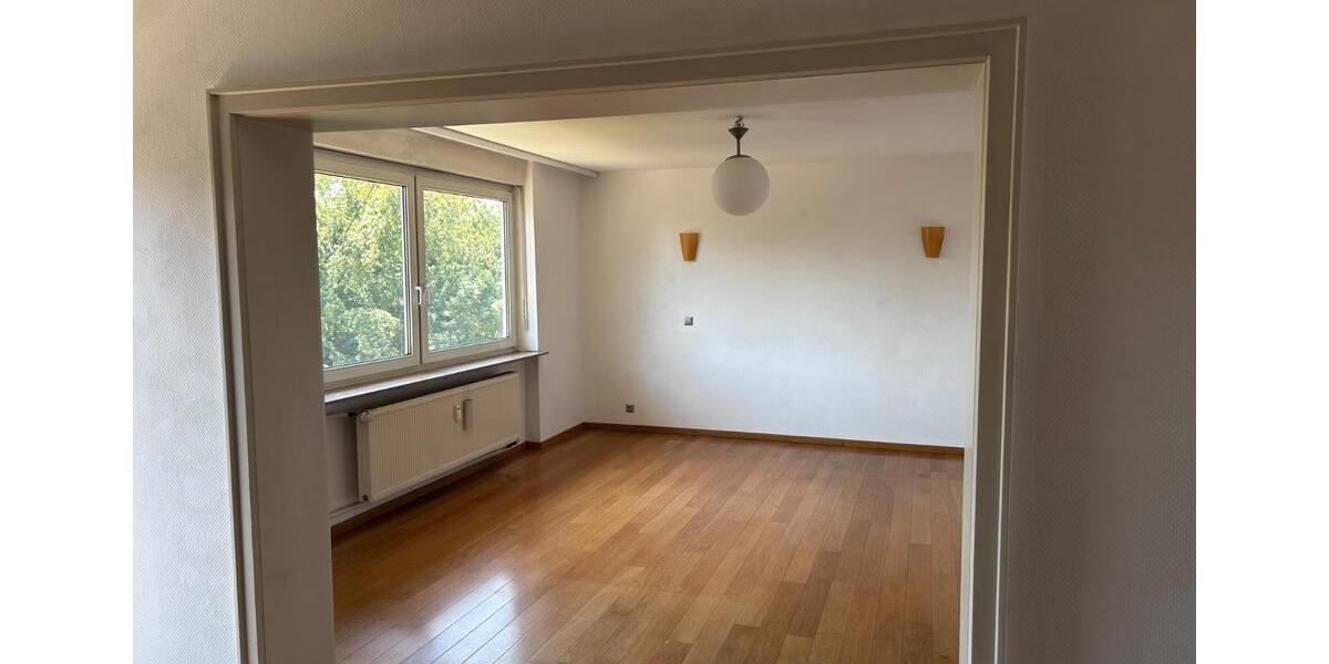 Etagenwohnung Saarbrücken - 3 Zimmer, 81 m&sup2;, 255.000&euro; | Angebot:26959767