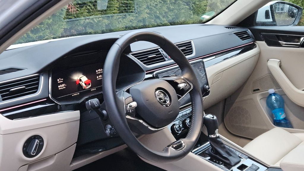 Skoda Superb 26.000 km 35.000 € Hanau 63450