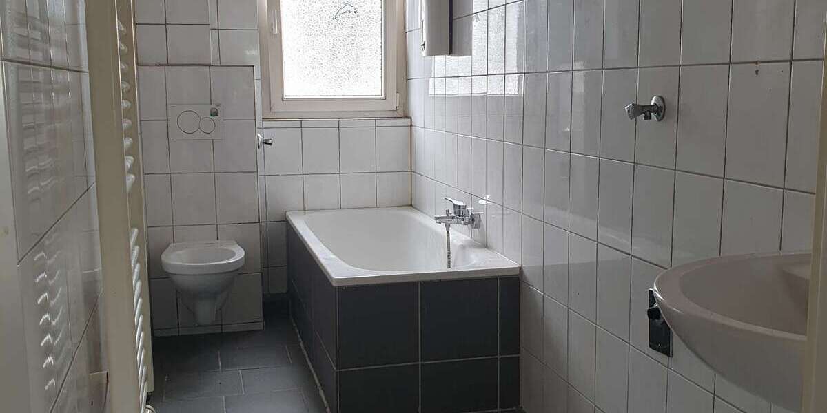 Etagenwohnung Duisburg Wanheimerort - 3 Zimmer, 86 m&sup2;, 690&euro; | Angebot:26833111