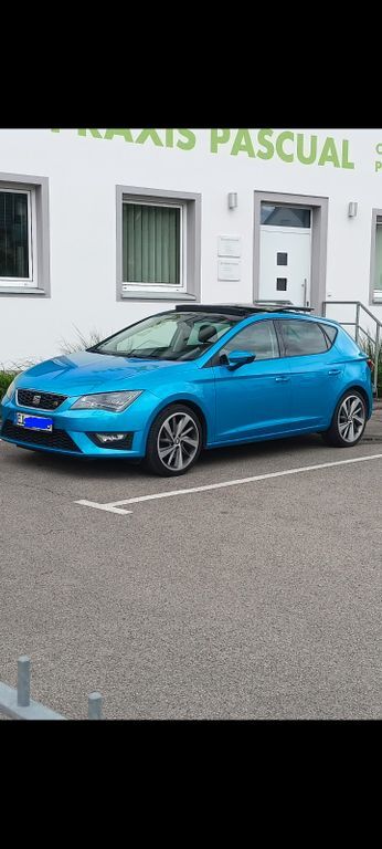 Seat Leon 108.000 km 12.700 € Großmehring 85098