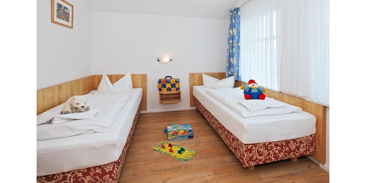 Mehrfamilienhaus, Wohnhaus Sellin - 30 Zimmer, 617 m&sup2;, 1.990.000&euro; | Angebot:27025819