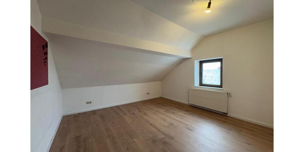 Etagenwohnung Gries - 3 Zimmer, 80 m&sup2;, 700&euro; | Angebot:24272108
