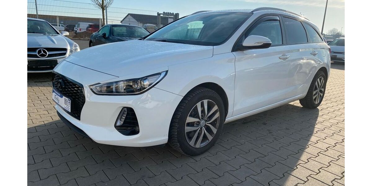 Hyundai i30 158.000 km 10.400 &euro; Bergtheim 97241