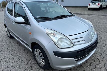 Nissan Pixo