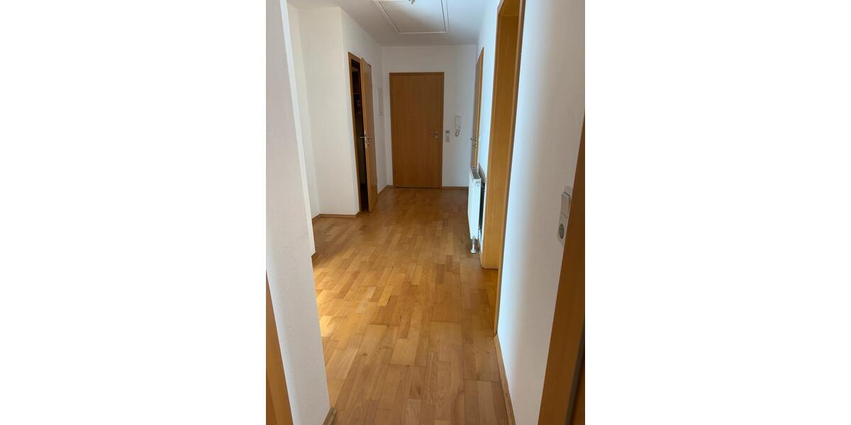 Dachgeschoßwohnung Westerstede - 3 Zimmer, 74 m&sup2;, 225.000&euro; | Angebot:27070732