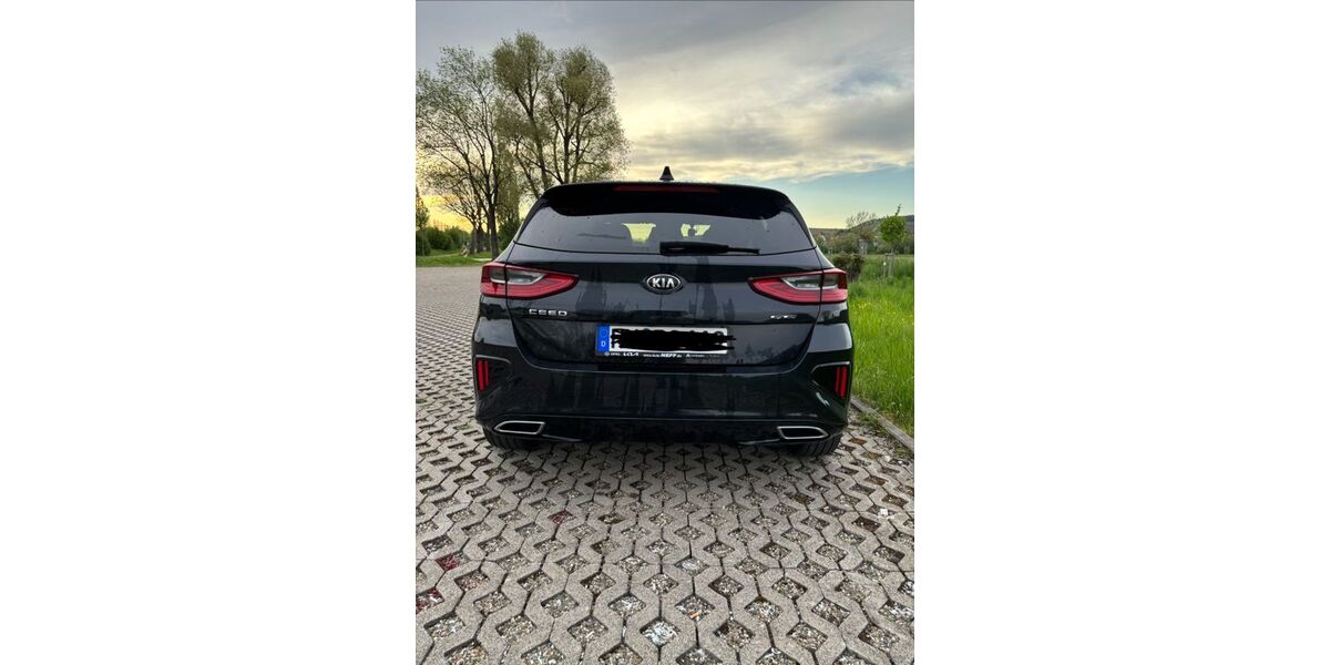 Kia ceed / Ceed 53.060 km 17.800 &euro; Obersulm 74182