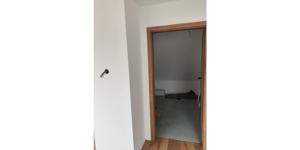 Dachgeschoßwohnung Bechhofen - 2 Zimmer, 86 m&sup2;, 800&euro; | Angebot:24784812