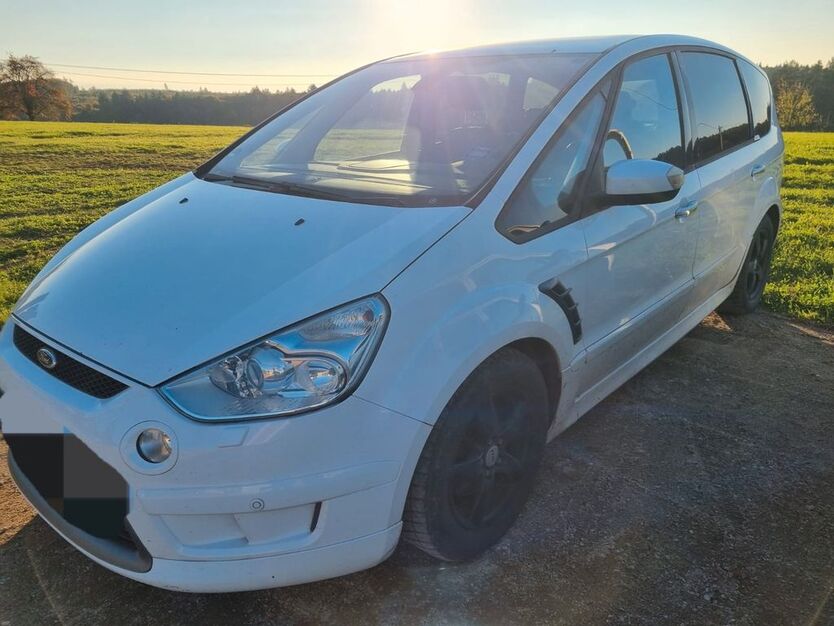 Ford S-Max 313.000 km 3.500 € Freiamt 79348