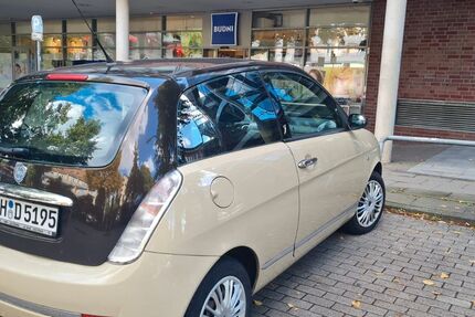 Lancia Ypsilon 43.000 km 3.999 € Hamburg 20099