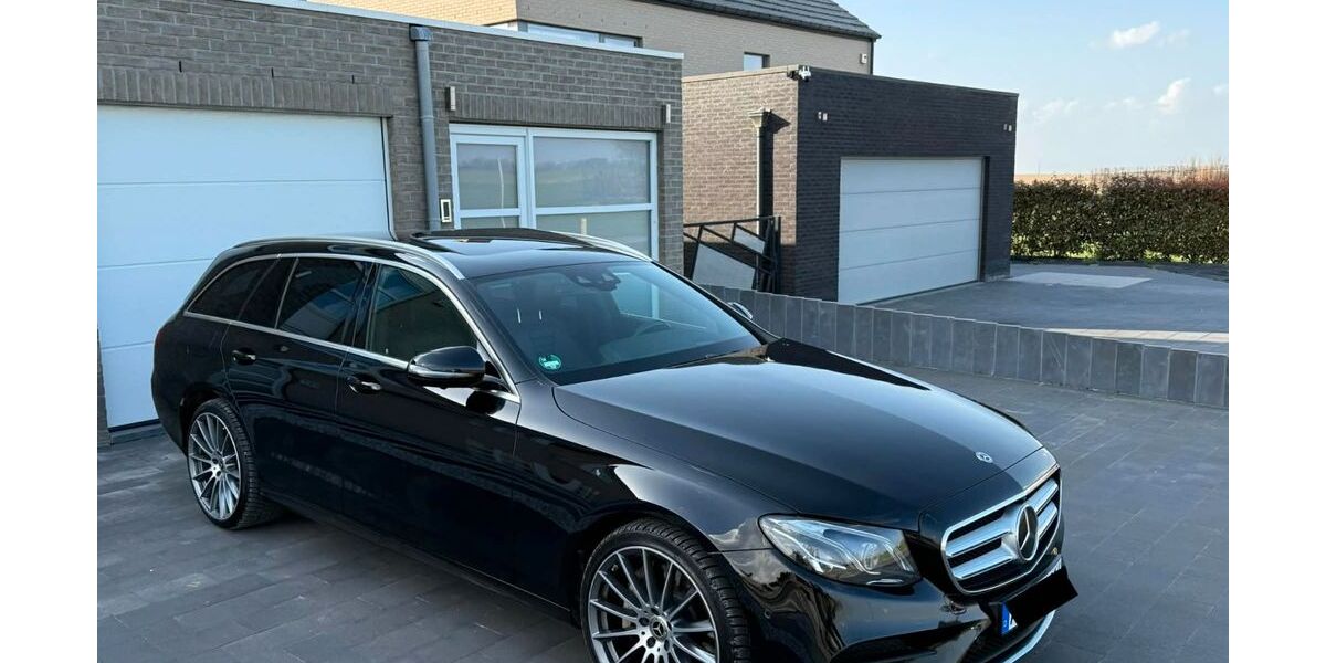 Mercedes-Benz E 350 97.647 km 22.999 &euro; Baesweiler 52499