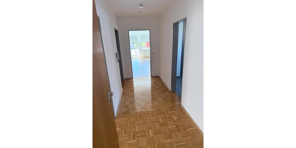 Etagenwohnung Atting - 3 Zimmer, 80 m&sup2;, 890&euro; | Angebot:26416891