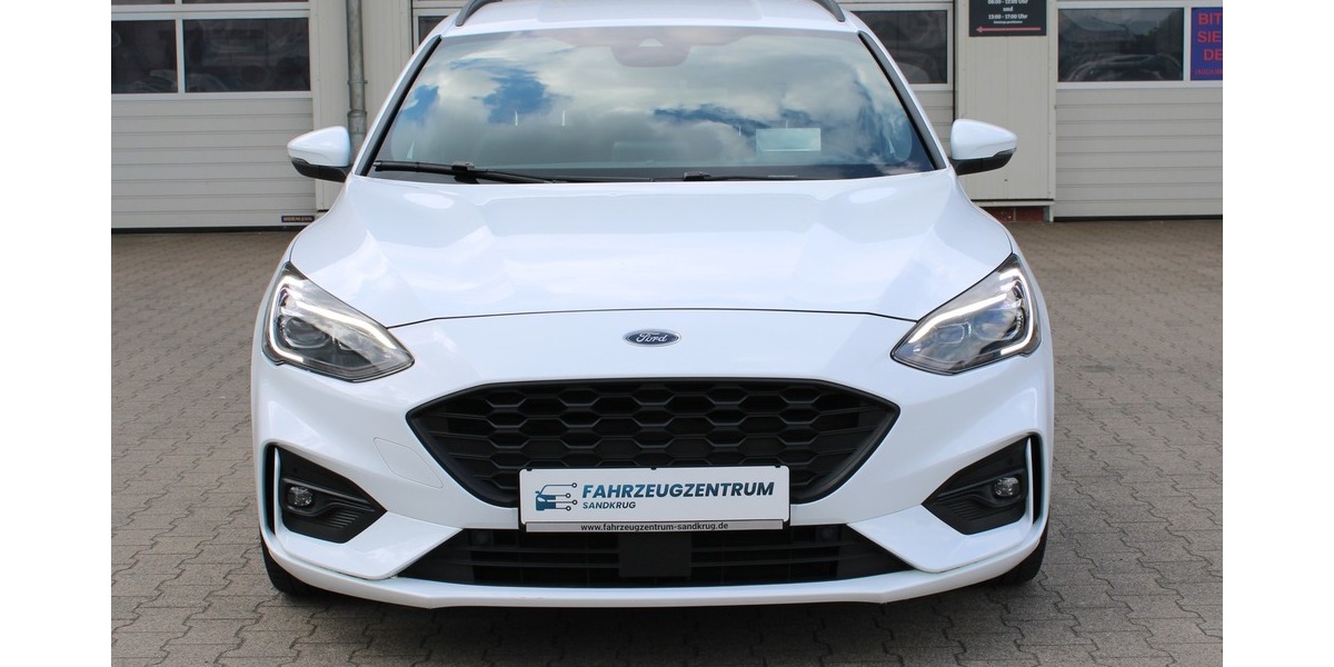 Ford Focus TURNIER ST LINEX 1.HD/LEDER/DIGIT/HUD/B&O 120.957 km 14.490 &euro; Hatten 26209
