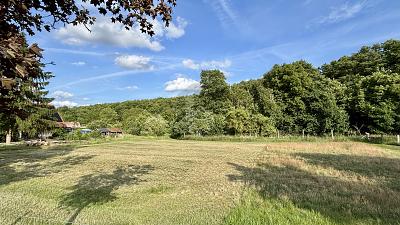 LETZTES BAUFENSTER IM EXKLUSIVEN UMFELD