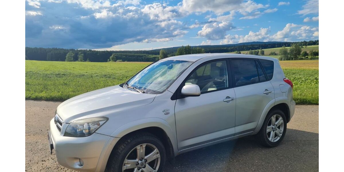 Toyota RAV 4 182.300 km 4.300 &euro; Mähring 95695