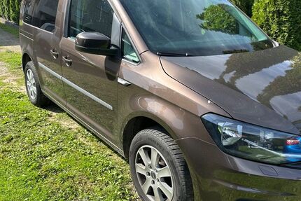 VW Caddy 144.000 km 14.999 &euro; Heringen 36266