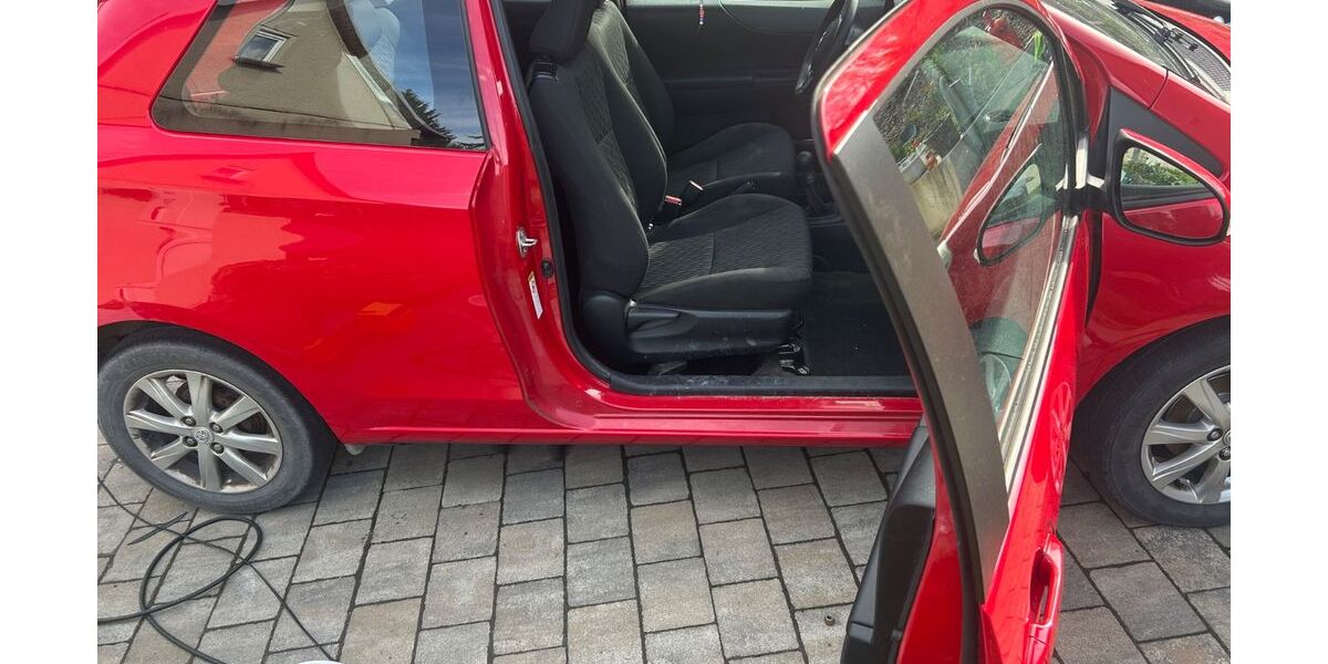 Toyota Yaris 150.000 km 3.500 &euro; Bösenbrunn 08606