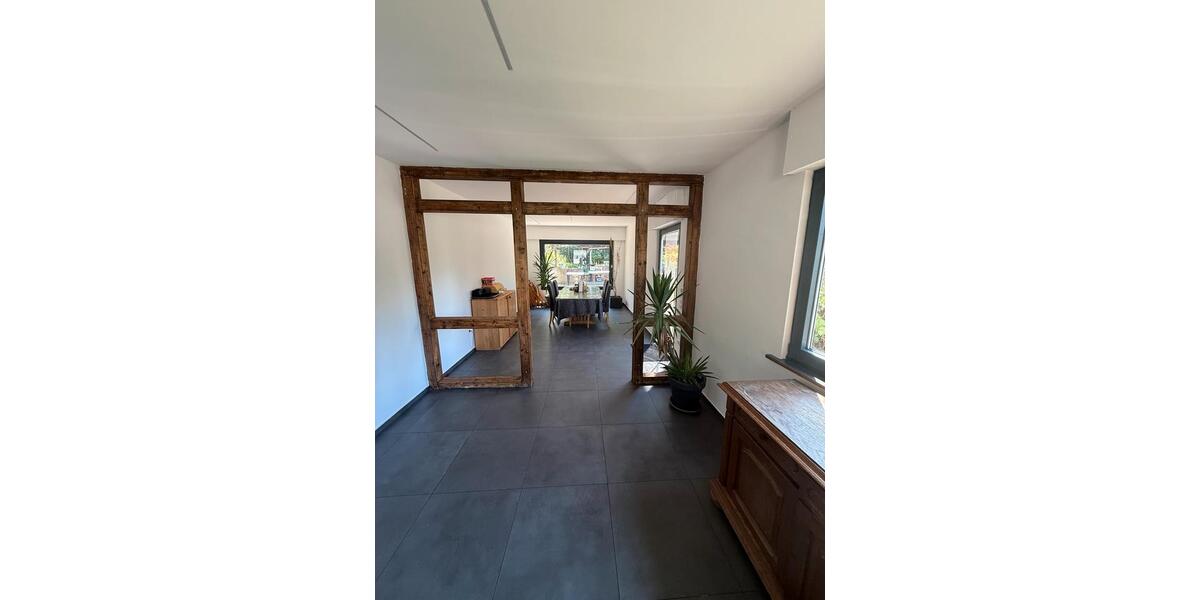 Einfamilienhaus Annweiler am Trifels - 8 Zimmer, 220 m&sup2;, 389.000&euro; | Angebot:26592635
