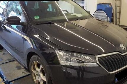 Skoda Fabia 89.233 km 14.130 &euro; Bad Reichenhall 83435