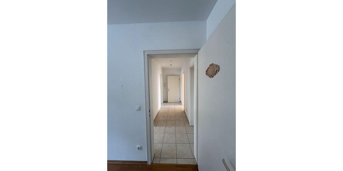 Etagenwohnung Burghausen - 3 Zimmer, 72 m&sup2;, 975&euro; | Angebot:26348847