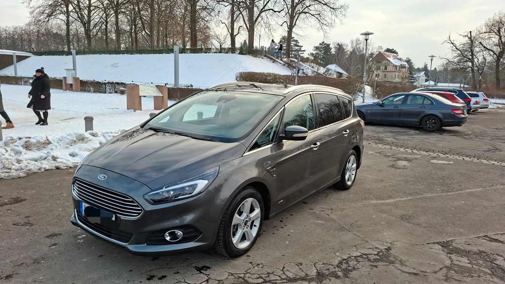 Ford S-Max 181.250 km 11.500 &euro; Leipzig 04318