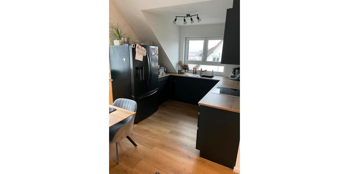 Dachgeschoßwohnung Salem - 4 Zimmer, 90 m&sup2;, 1.260&euro; | Angebot:25325074