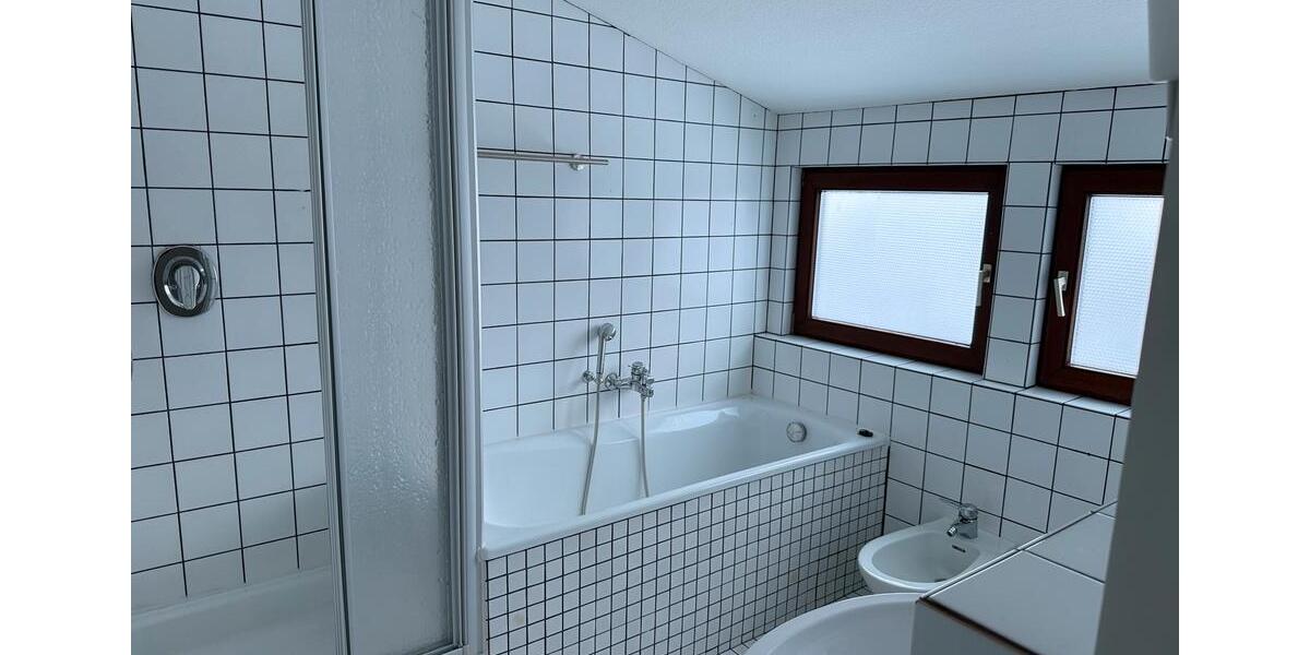 Einfamilienhaus Uslar - 10 Zimmer, 267 m&sup2;, 325.000&euro; | Angebot:26102450