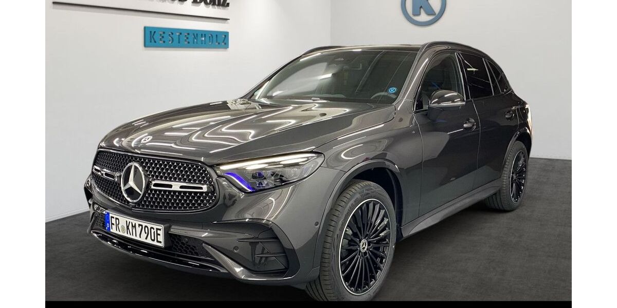 Mercedes-Benz GLC 300 4.866 km 72.850 &euro; Freiburg 79111