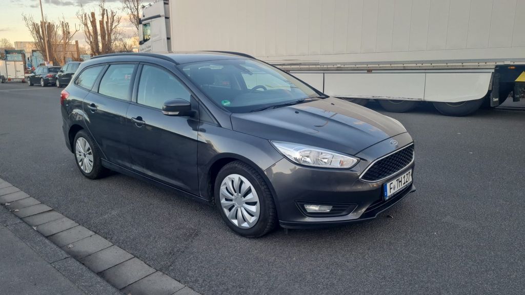 Ford Focus 170.000 km 4.899 &euro; Mainz kastel 55252