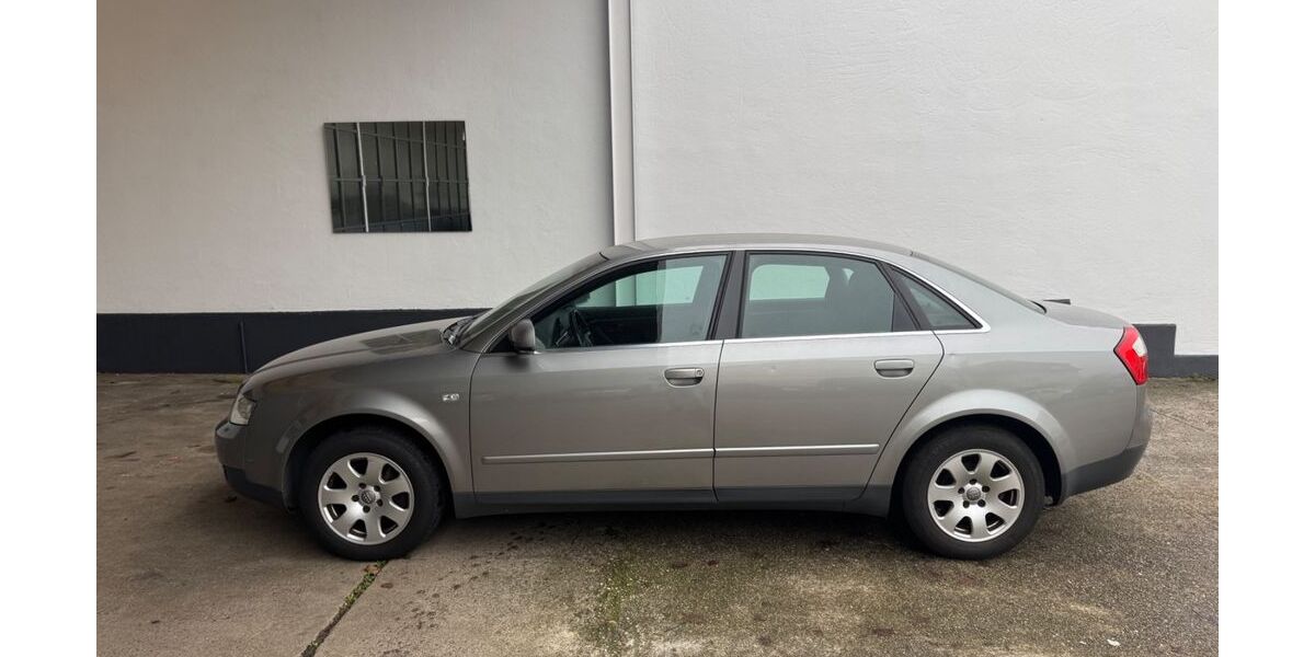 Audi A4 300.000 km 747 &euro; Ottersweier 77833