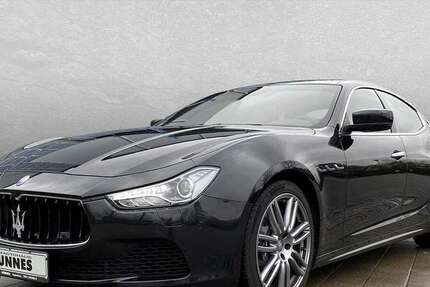 Maserati Ghibli 98.900 km 28.499 &euro; Regensburg 93059